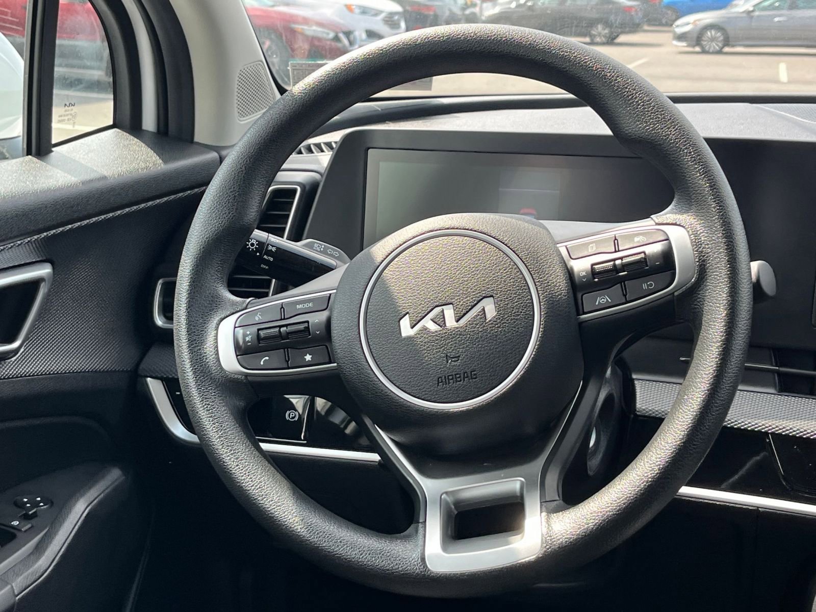 Used 2025 Kia Sportage LX FWD image 27