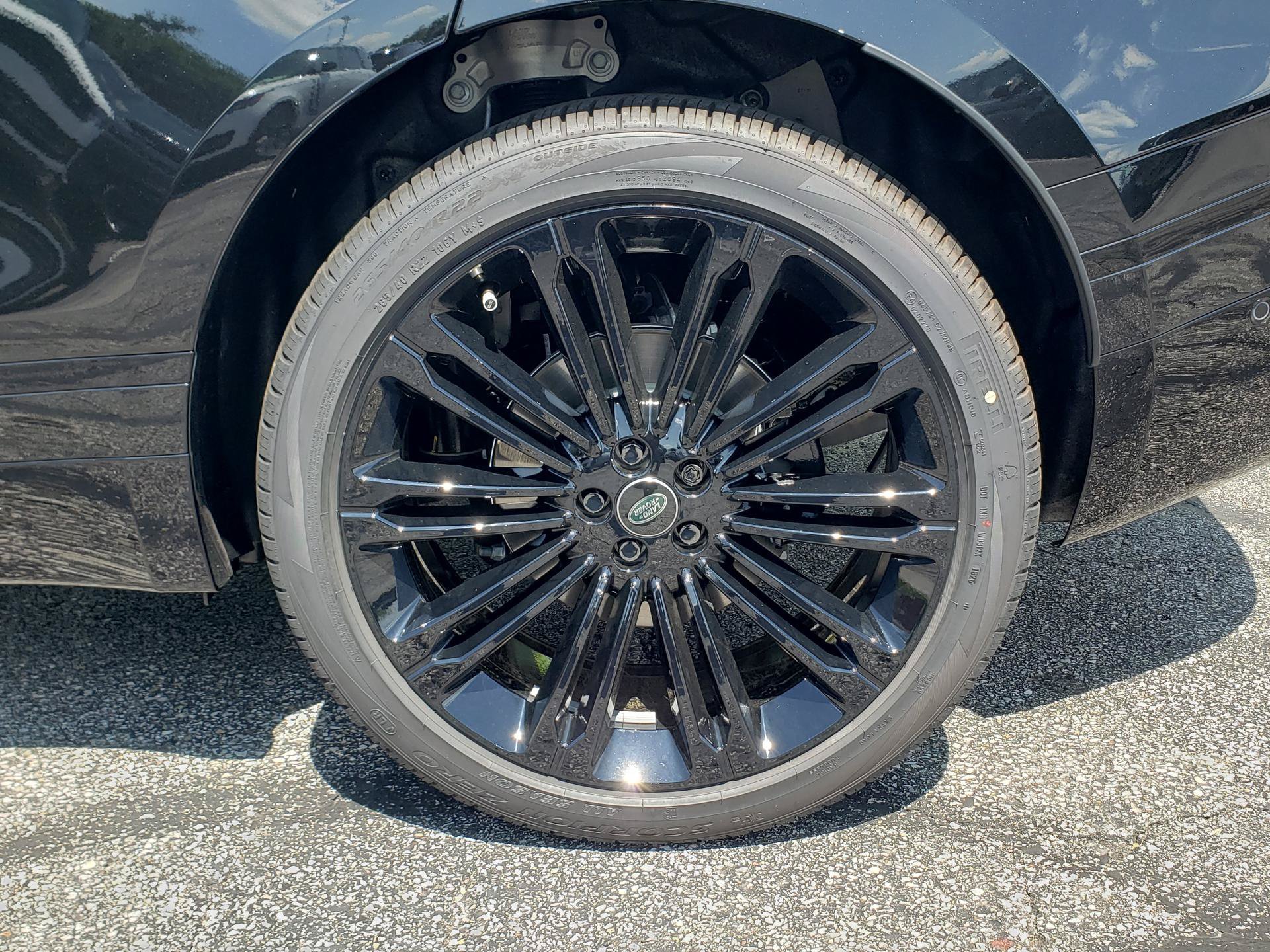 New 2026 Land Rover Range Rover Velar Belgravia AWD/4WD image 27