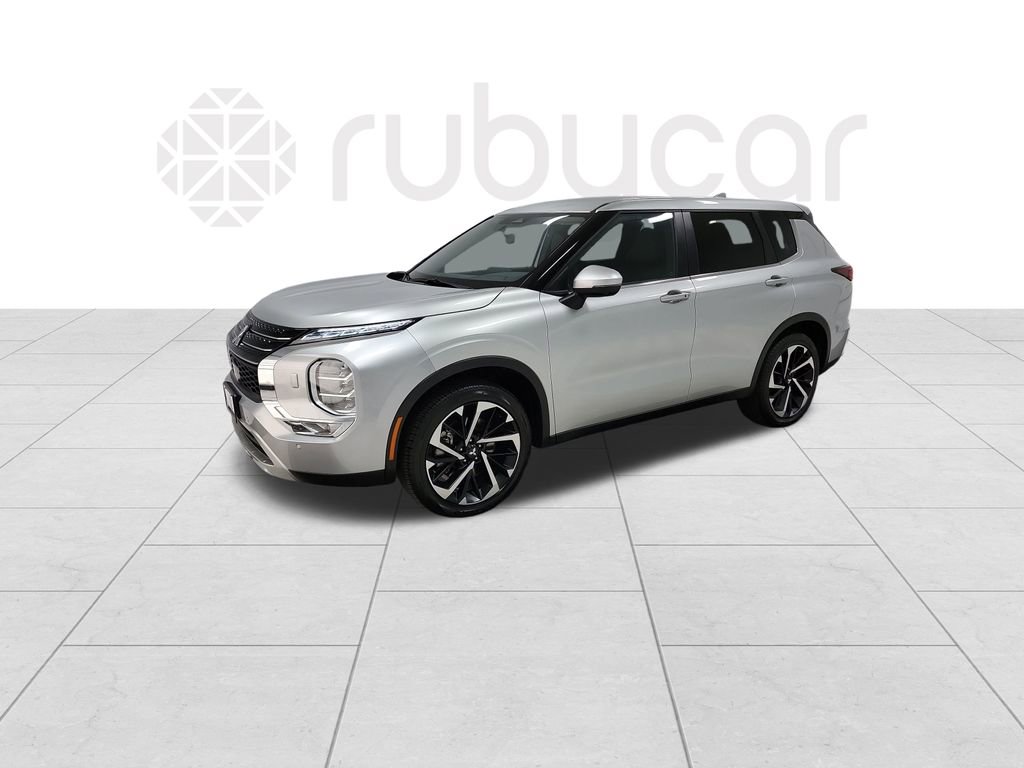 Used 2024 Mitsubishi Outlander SE