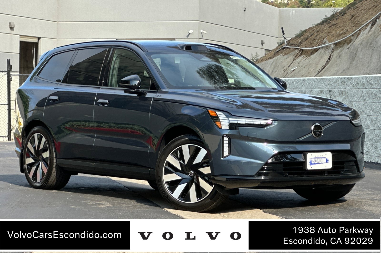 New 2025 Volvo EX90 Ultra