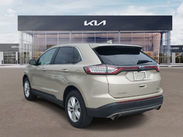 Used 2018 Ford Edge SEL w/ Equipment Group 201A AWD/4WD image 4