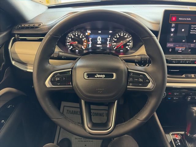 Used 2024 Jeep Compass Limited image 17