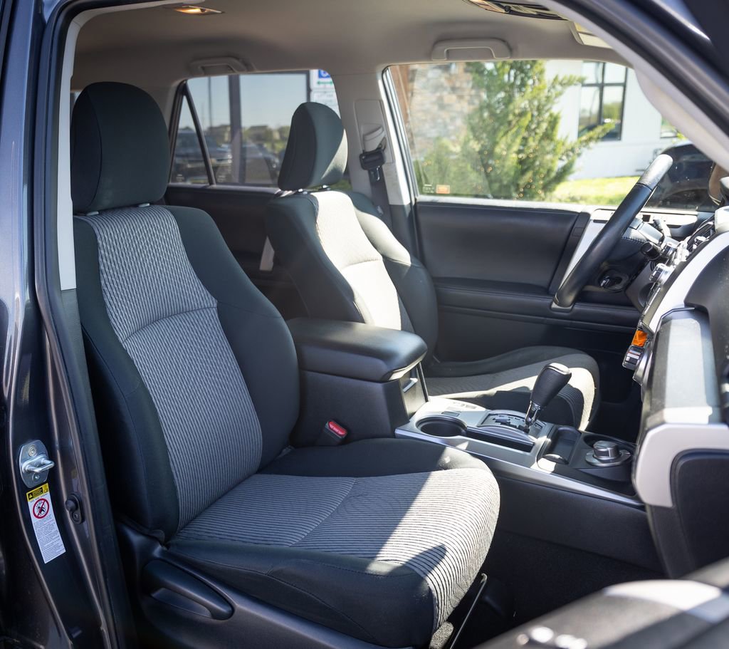 Used 2019 Toyota 4Runner SR5 image 31