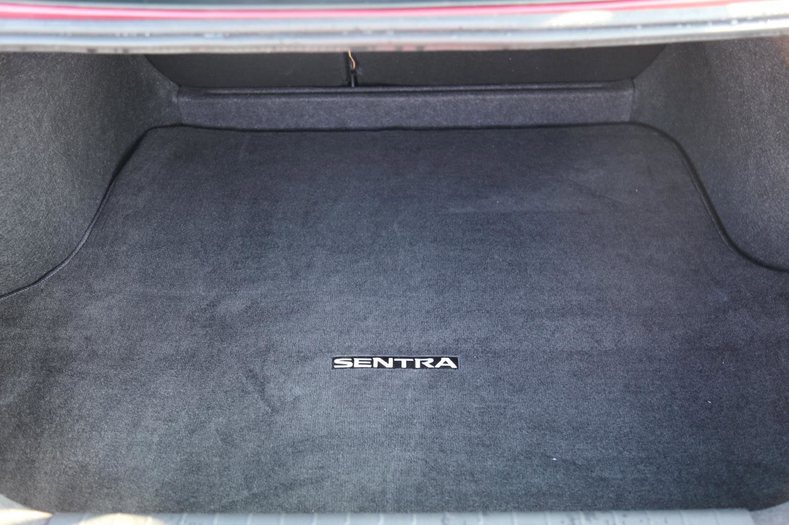 Used 2025 Nissan Sentra SV w/ SV Premium Package image 18