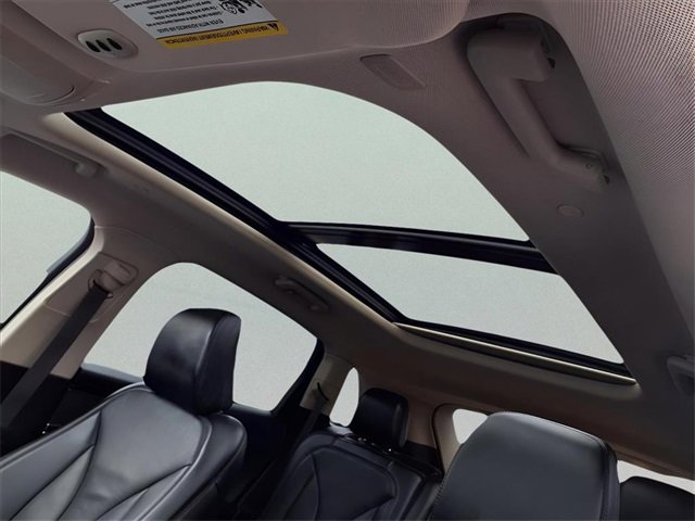 Used 2023 Lincoln Nautilus Reserve image 20