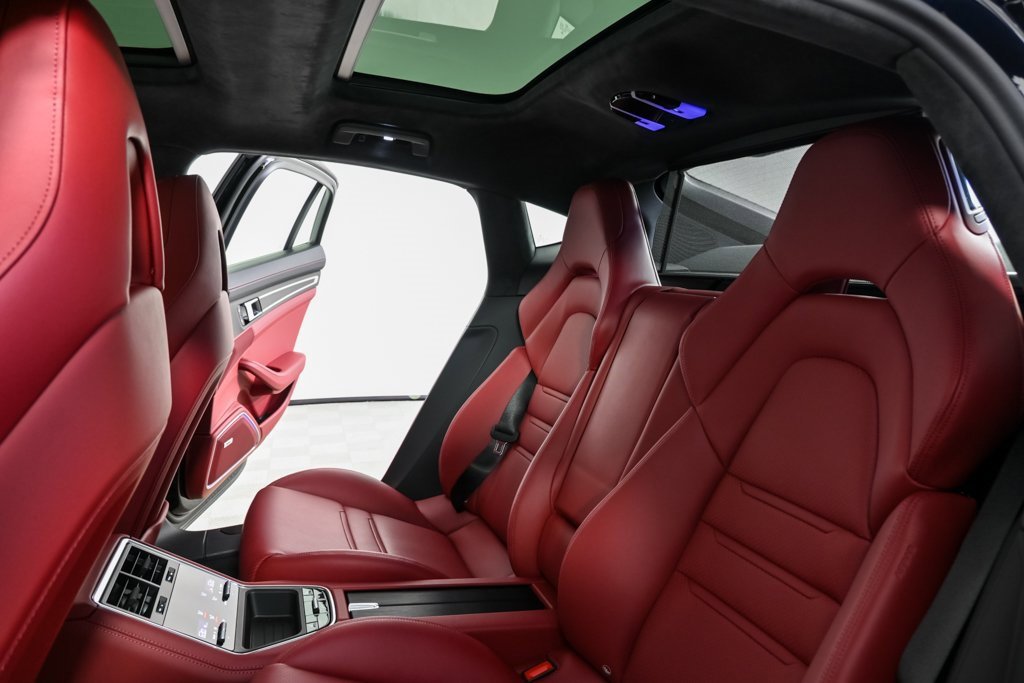 Certified 2023 Porsche Panamera GTS image 22