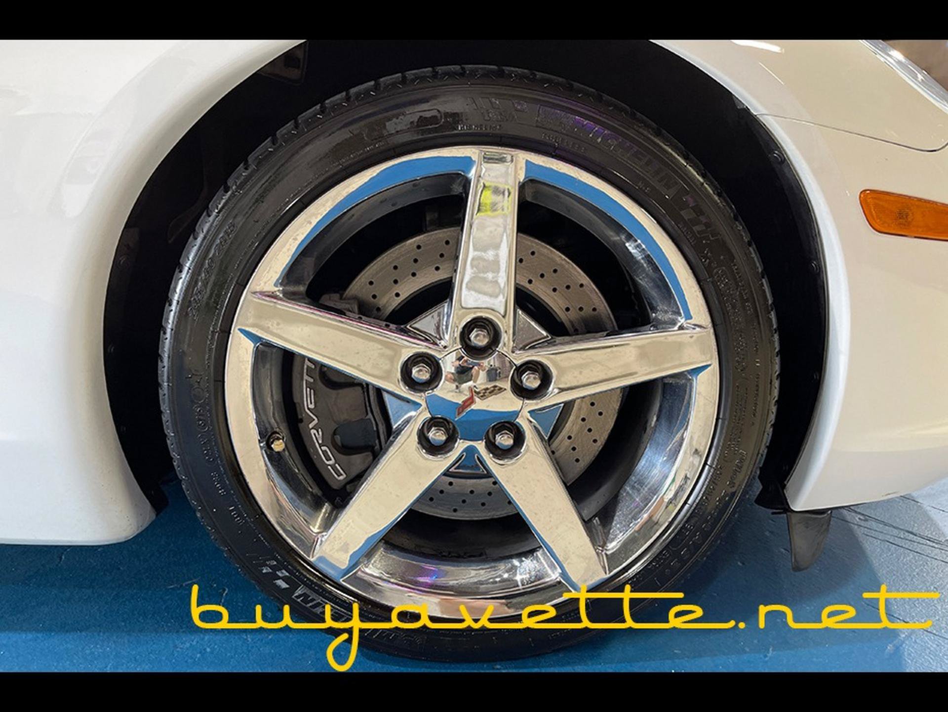 Used 2008 Chevrolet Corvette Coupe w/ Preferred Equipment Group RWD image 9