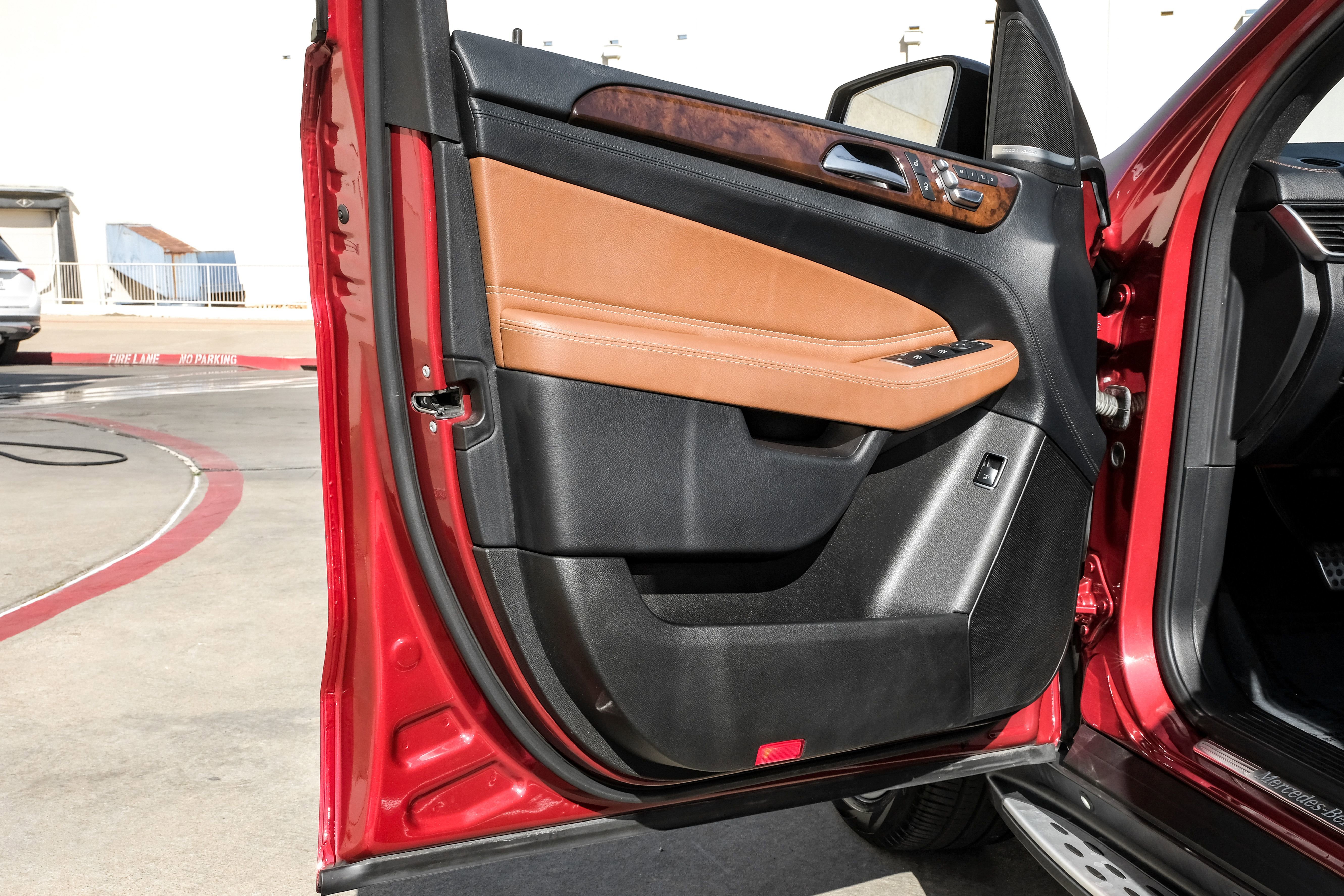 Used 2017 Mercedes-Benz GLE 400 4MATIC image 38