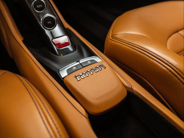 Used 2016 Ferrari 488 GTB RWD image 28