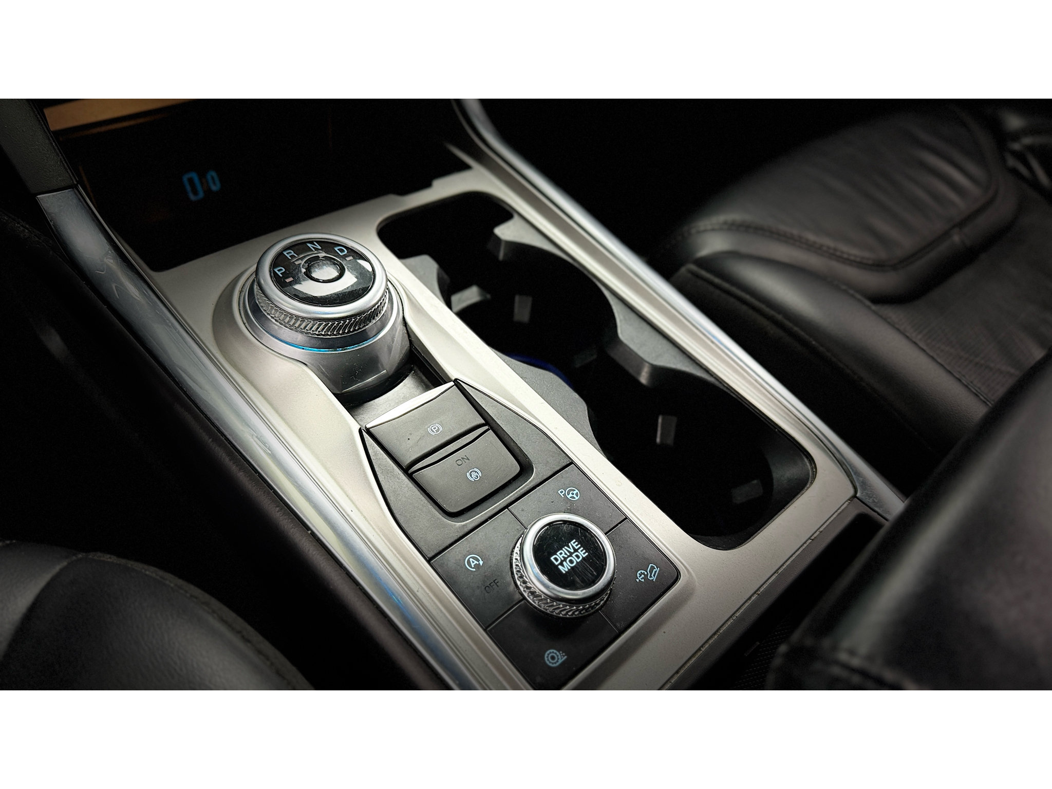 Used 2021 Ford Explorer Platinum w/ Equipment Group 601A AWD/4WD image 25