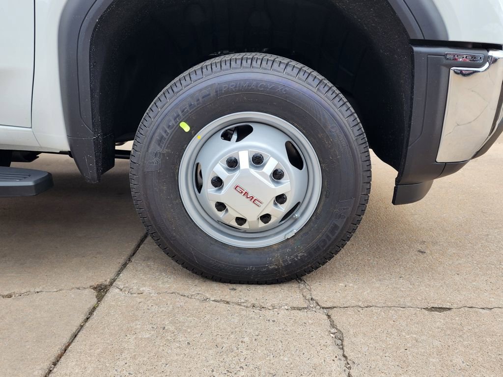 New 2026 GMC Sierra 3500 Pro w/ Convenience Package image 47