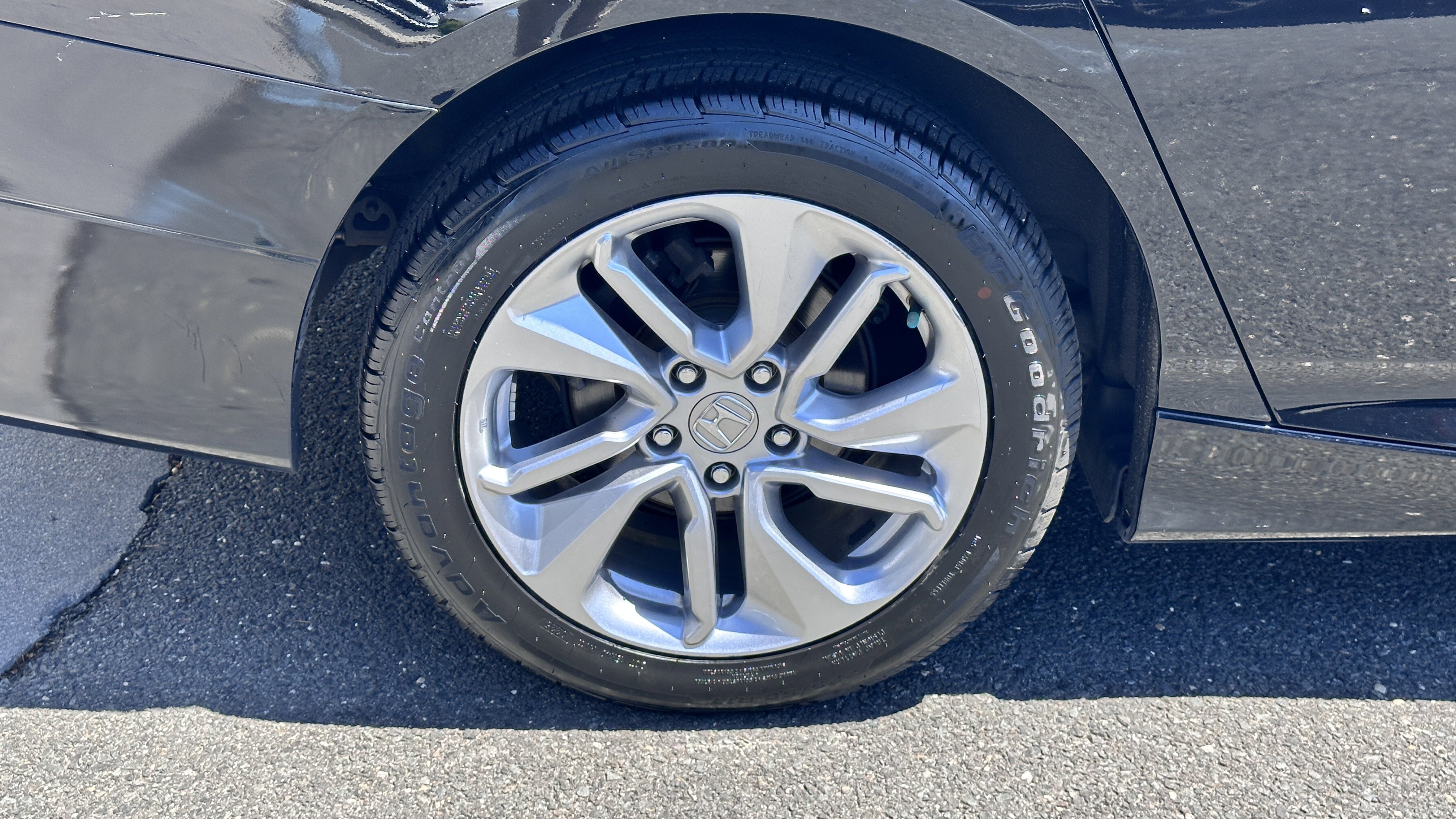 Used 2018 Honda Accord LX image 19