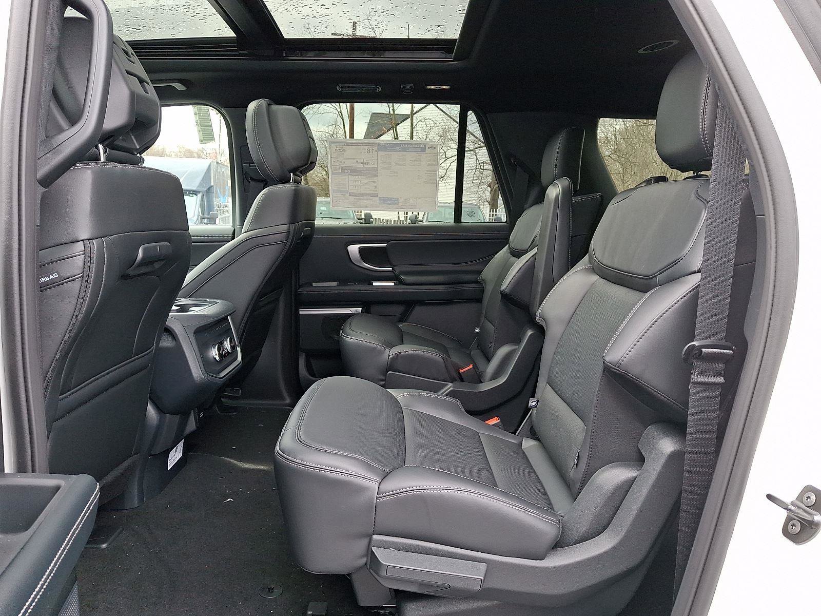 New 2026 Ford Expedition Max Platinum image 8