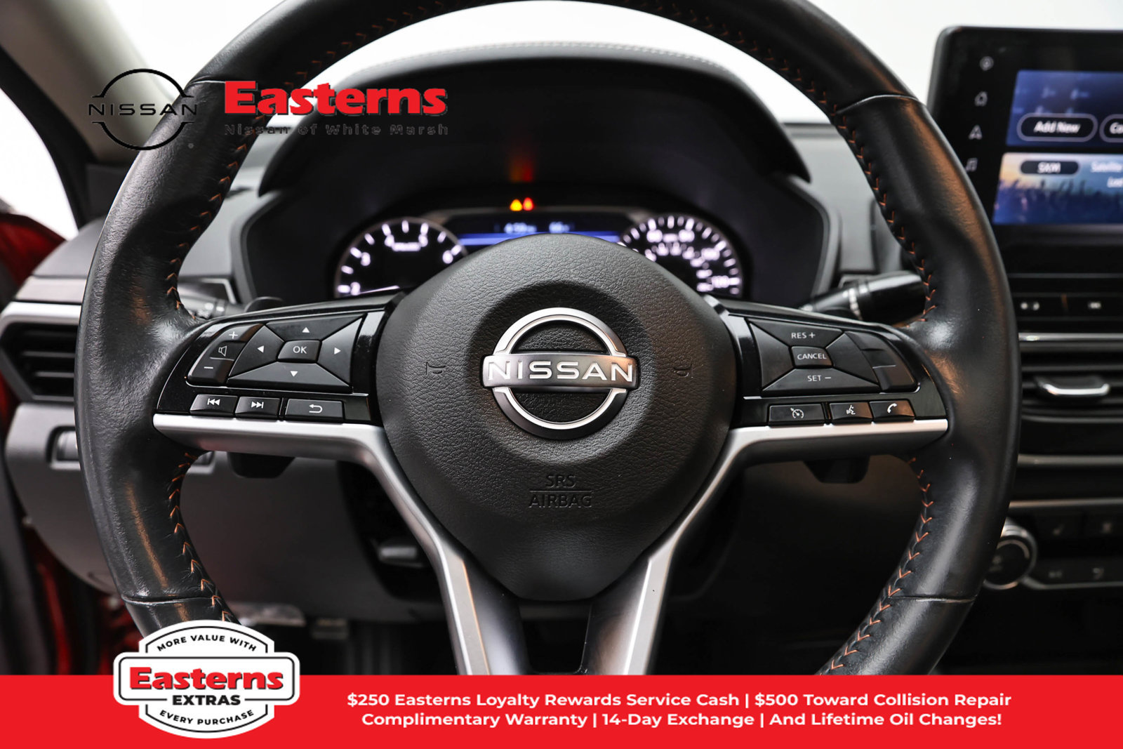 Used 2023 Nissan Altima 2.5 SR w/ SR Premium Package FWD image 10