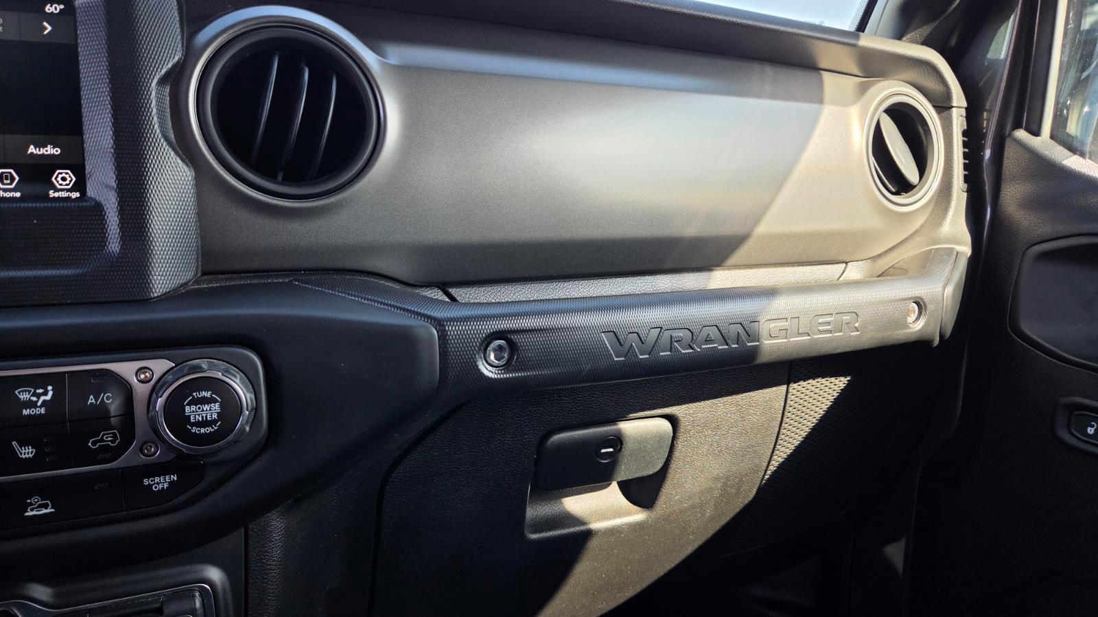 Used 2023 Jeep Wrangler Unlimited w/ Cold Weather Group image 40