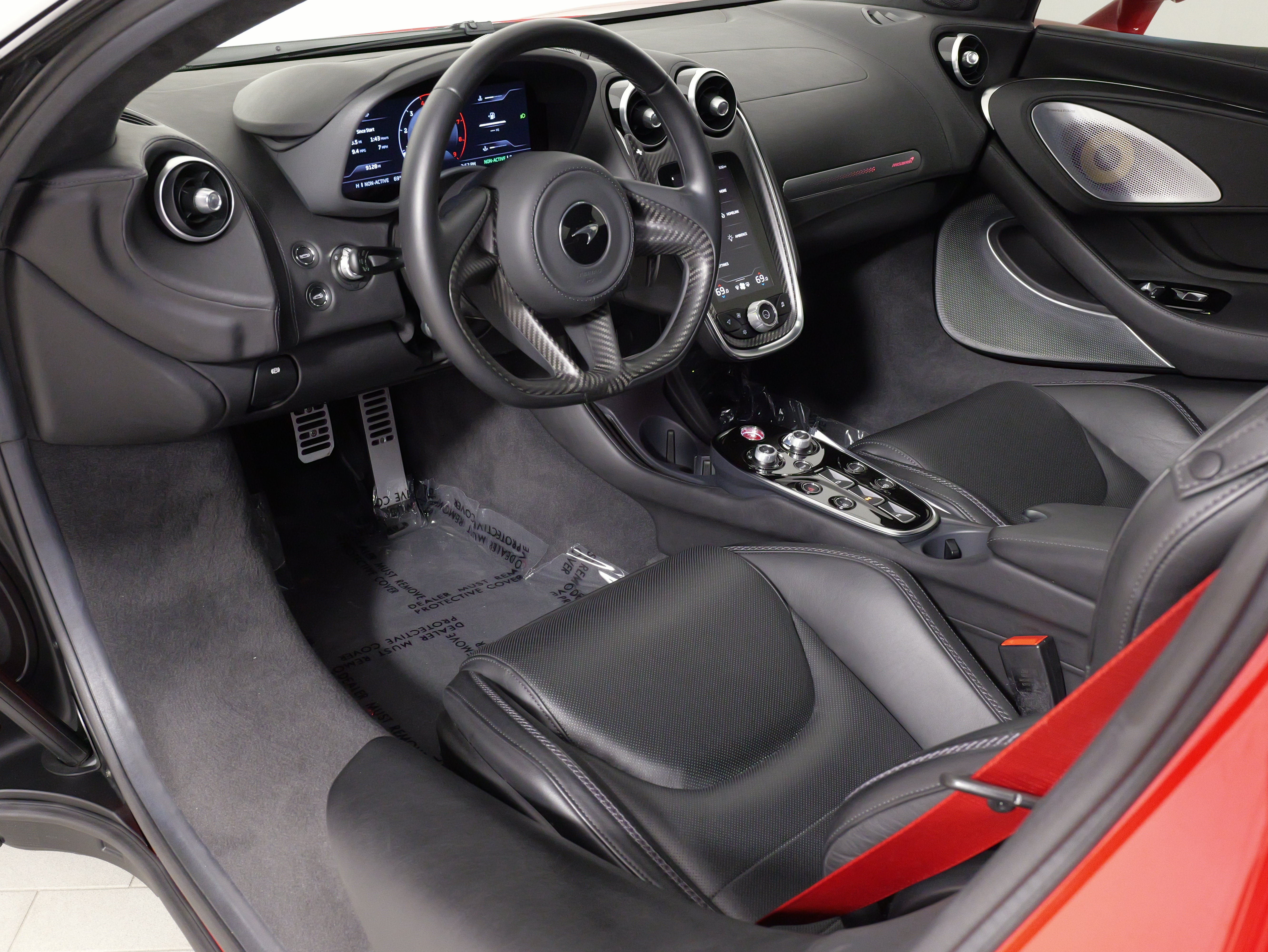 Used 2022 McLaren GT RWD image 31