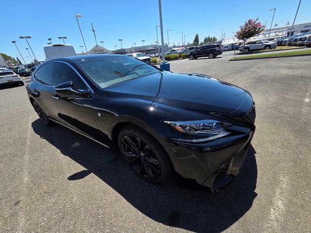 Used 2018 Lexus LS 500 F Sport w/ Performance Package RWD image 2