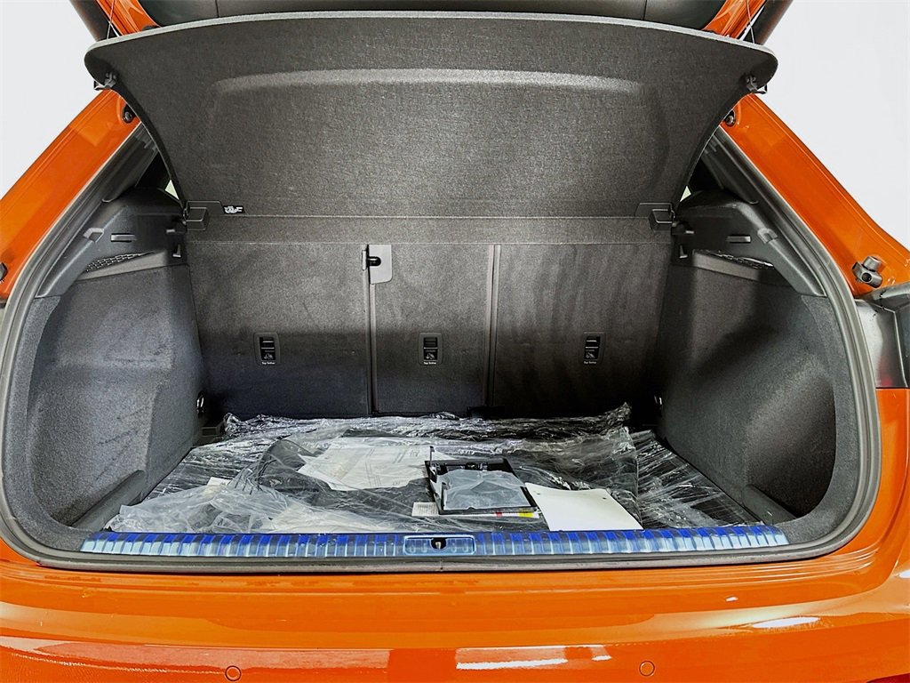 Certified 2025 Audi Q3 2.0T Premium w/ Convenience Package image 16