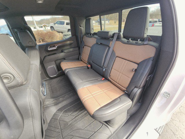 Used 2023 Chevrolet Silverado 1500 High Country w/ High Country Premium Package image 23