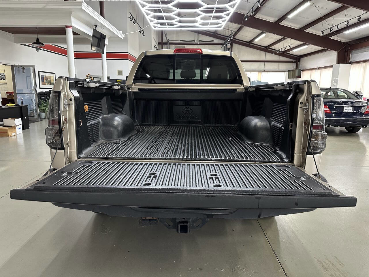 Used 2007 Toyota Tundra Limited image 8
