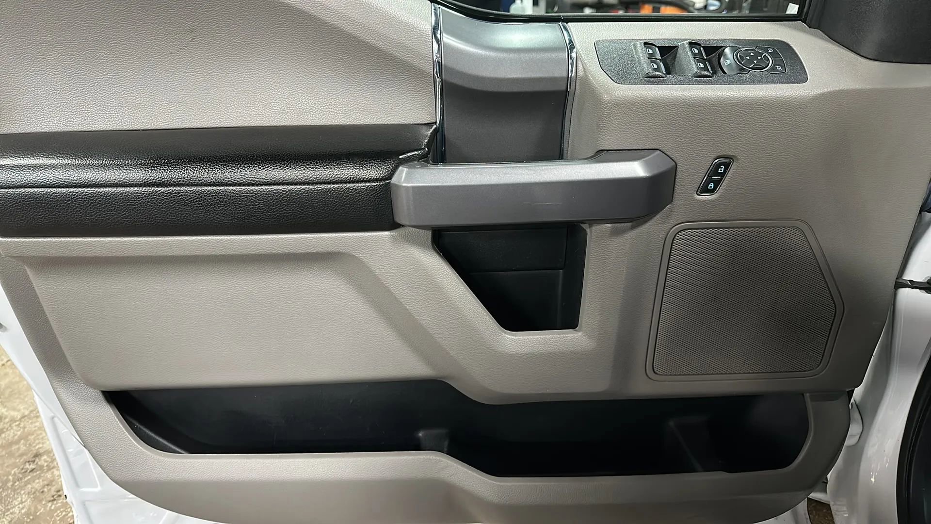 Used 2019 Ford F150 XLT w/ Equipment Group 302A Luxury image 10