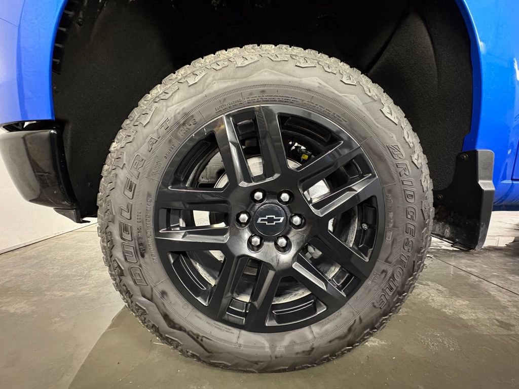 Used 2025 Chevrolet Silverado 1500 LT Trail Boss w/ Convenience Package II AWD/4WD image 34