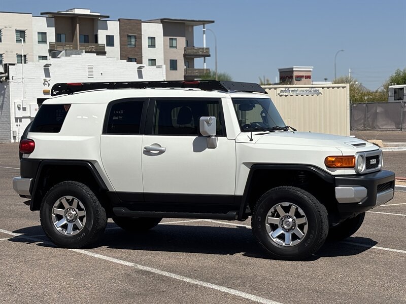 Used 2014 Toyota FJ Cruiser 4WD w/ Upgrade Package image 4
