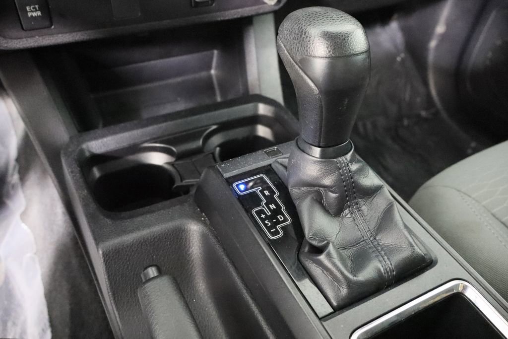 Used 2019 Toyota Tacoma SR image 17
