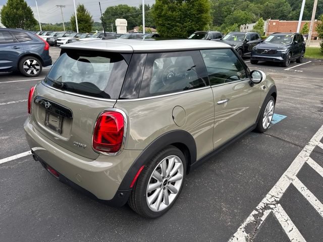 Used 2019 MINI Cooper 2-Door Hardtop w/ Storage Package FWD image 5
