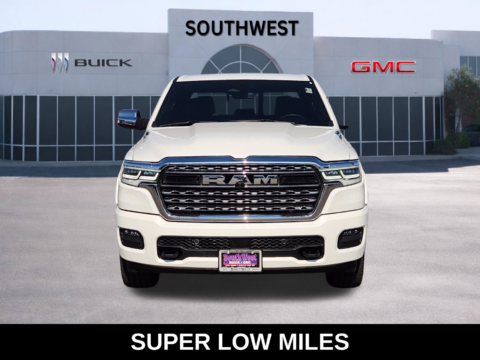 Used 2025 RAM 1500 Limited w/ Body Color Bumper Group AWD/4WD image 7