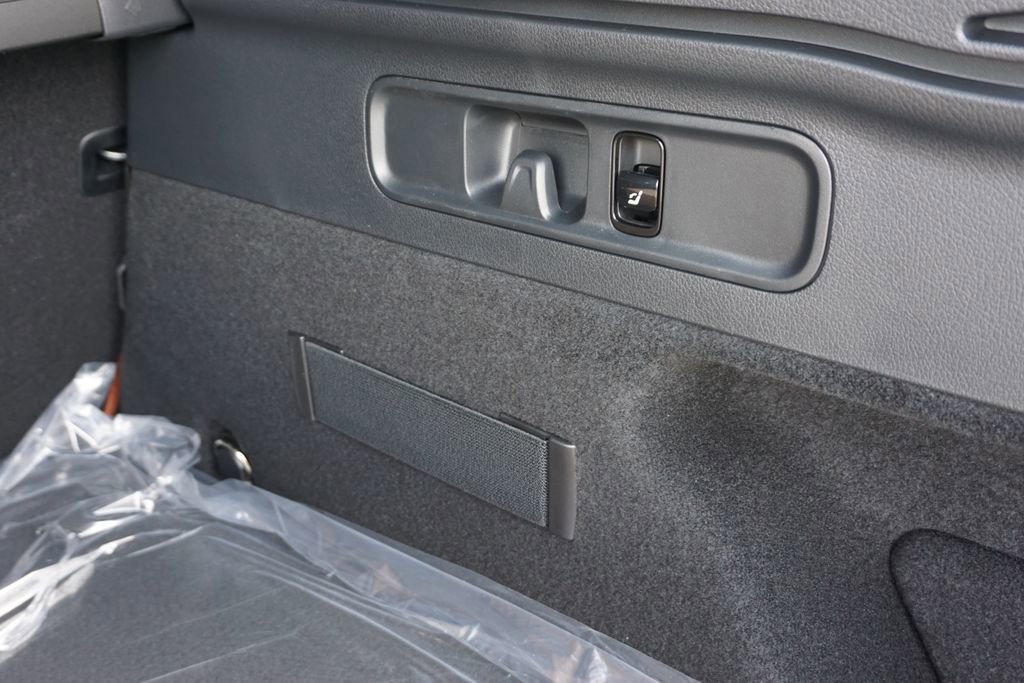 Certified 2025 Mercedes-Benz GLC 350e 4MATIC image 50