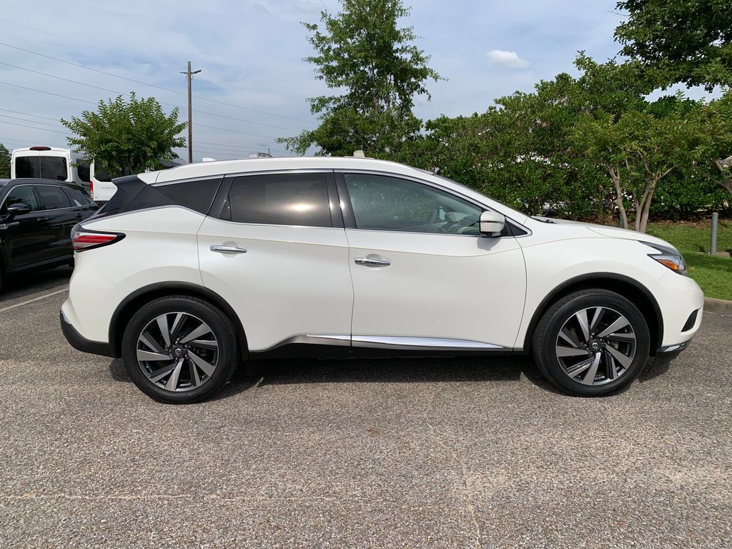 Used 2016 Nissan Murano Platinum w/ Platinum Technology Package FWD image 2
