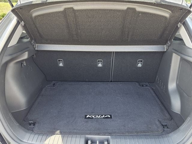 Used 2023 Hyundai Kona Limited w/ Cargo Package FWD image 37