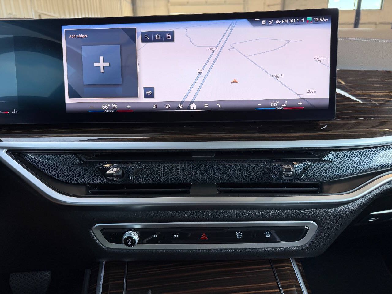 Used 2026 BMW X7 xDrive40i AWD/4WD image 11