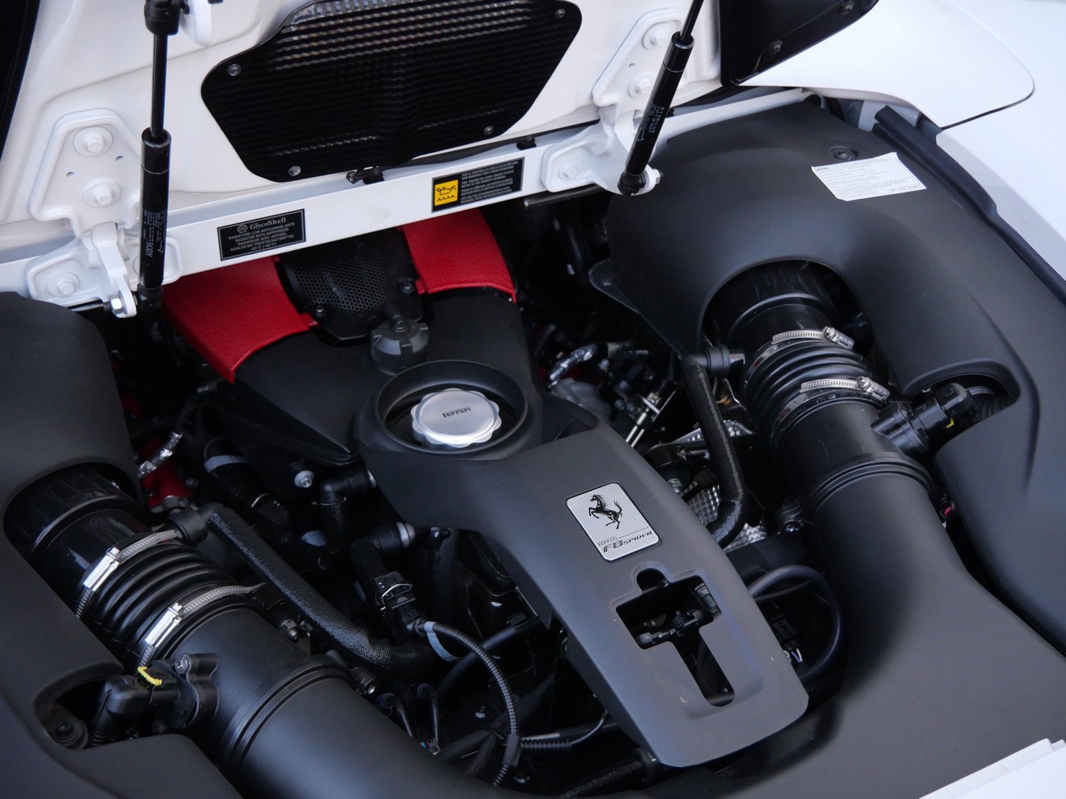 Used 2022 Ferrari F8 Tributo image 24