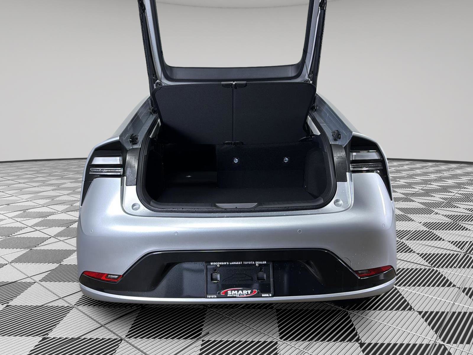 New 2026 Toyota Prius Plug-In Hybrid image 24