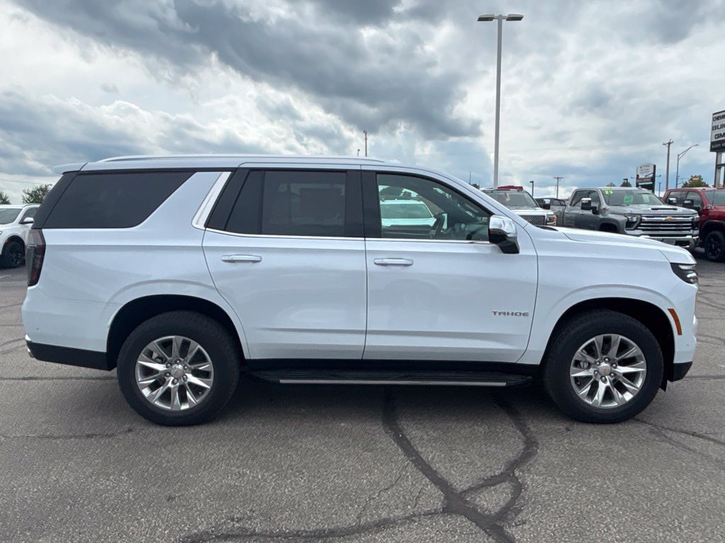 New 2026 Chevrolet Tahoe Premier w/ Sun And Tow Package AWD/4WD image 3