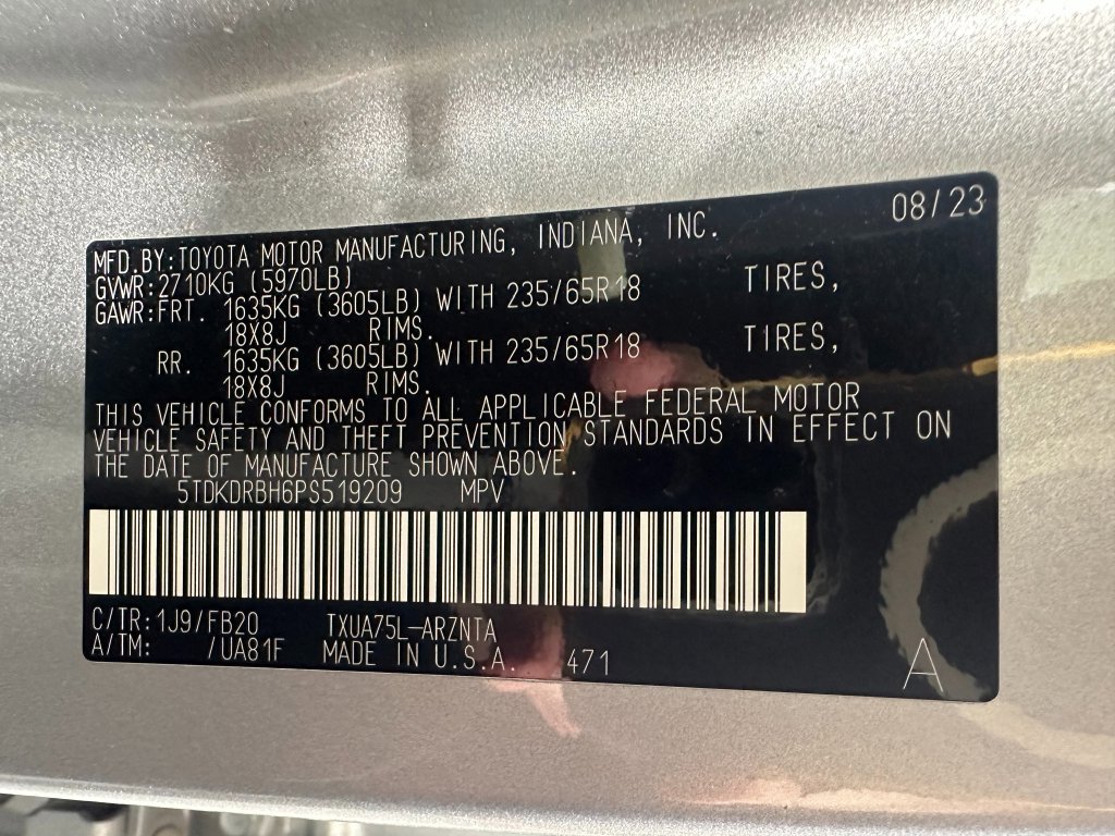 Used 2023 Toyota Highlander LE AWD/4WD image 34