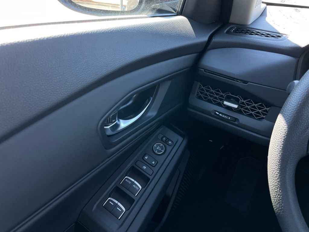 Certified 2025 Honda Accord SE image 22