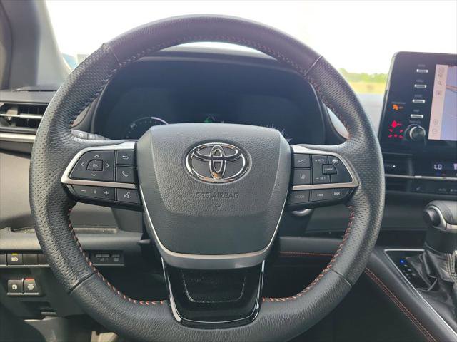 Used 2021 Toyota Sienna XSE FWD image 19