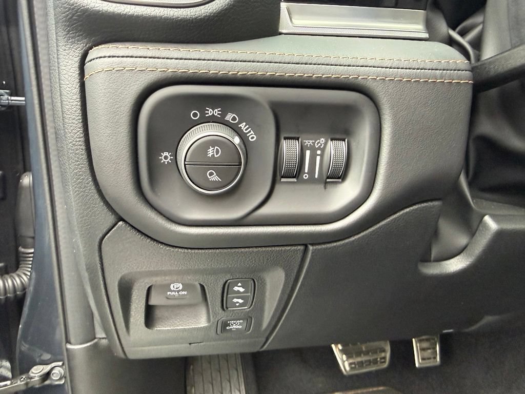 New 2026 RAM 1500 Tungsten AWD/4WD image 16