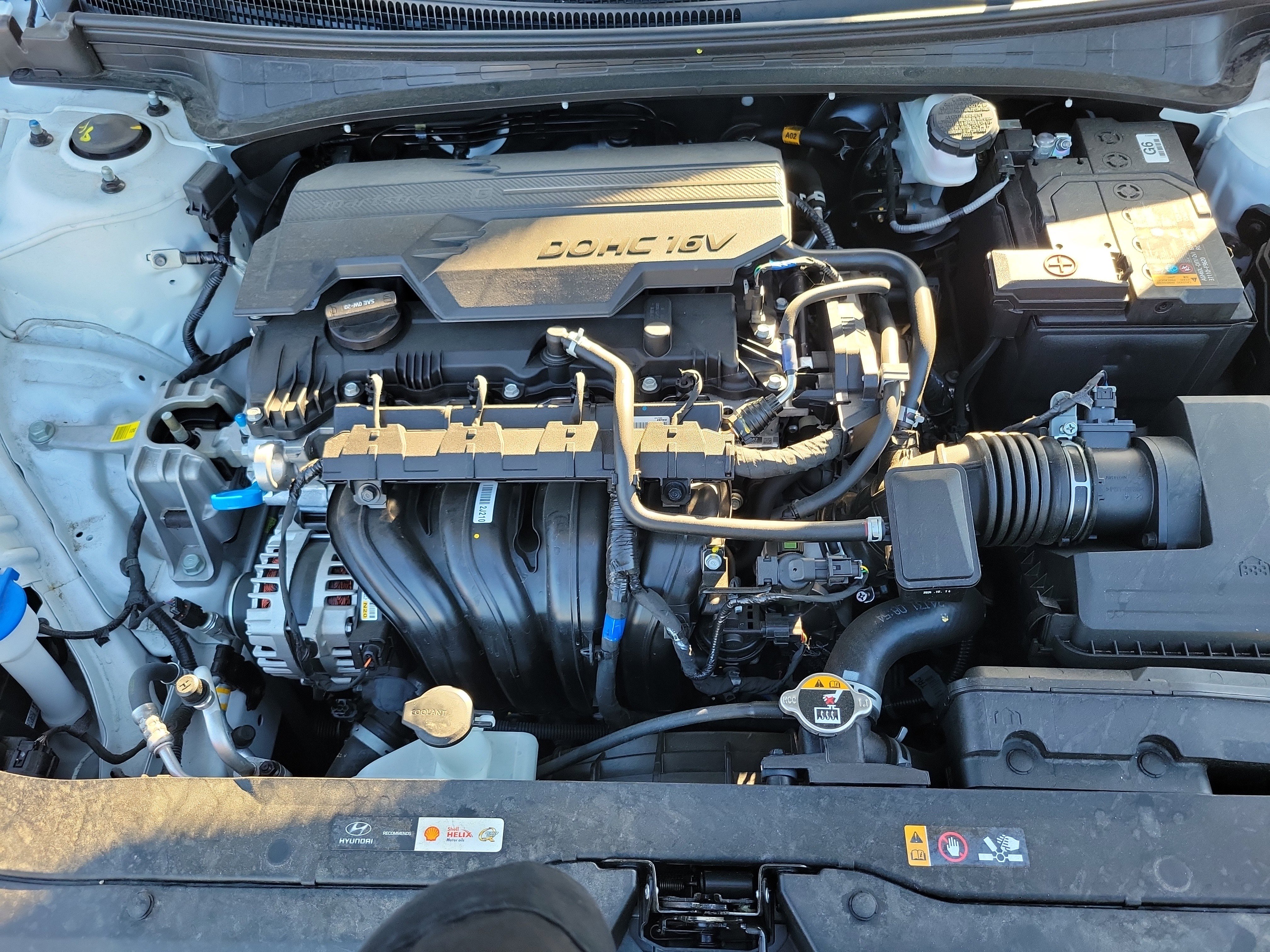 Certified 2025 Hyundai Elantra Sport image 22