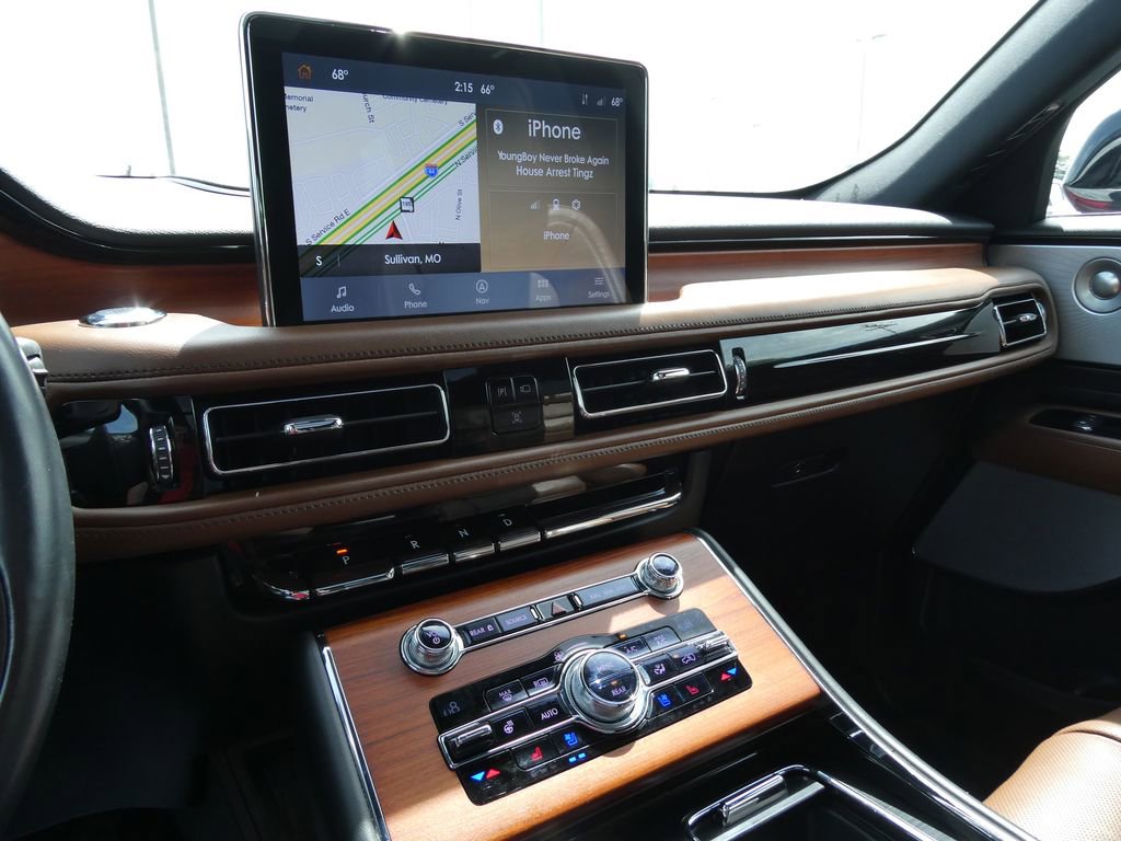 Used 2020 Lincoln Aviator Reserve w/ Equipment Group 202A AWD/4WD image 37