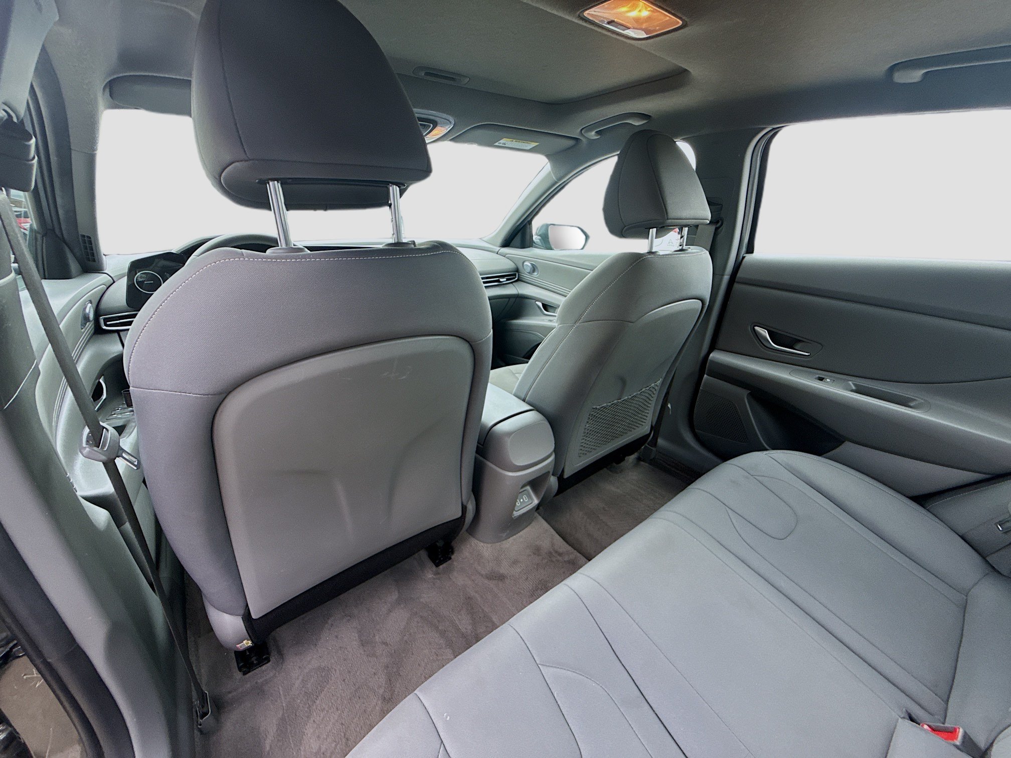 Used 2024 Hyundai Elantra SEL w/ Convenience Package FWD image 20
