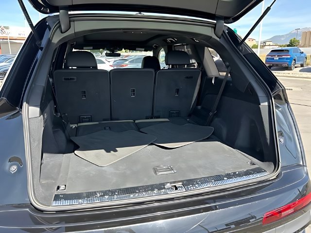 Used 2022 Audi Q7 3.0T Prestige AWD/4WD image 16