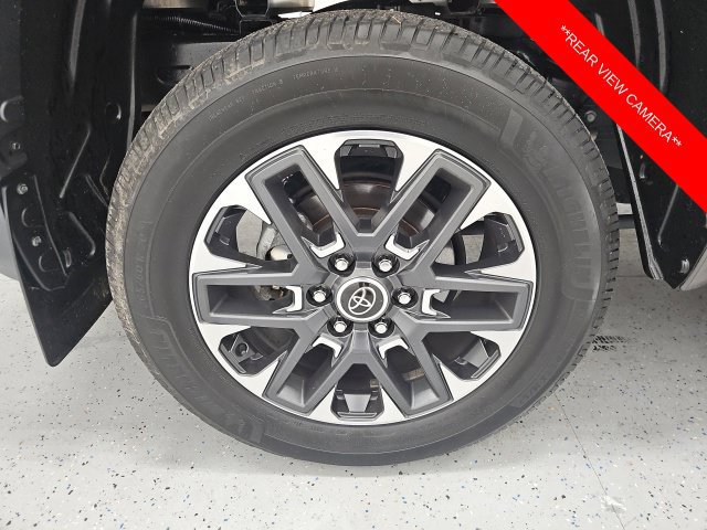 Used 2023 Toyota Tundra Limited AWD/4WD image 7