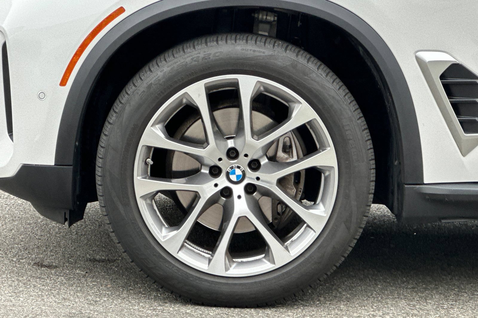 Used 2025 BMW X5 sDrive40i RWD image 26