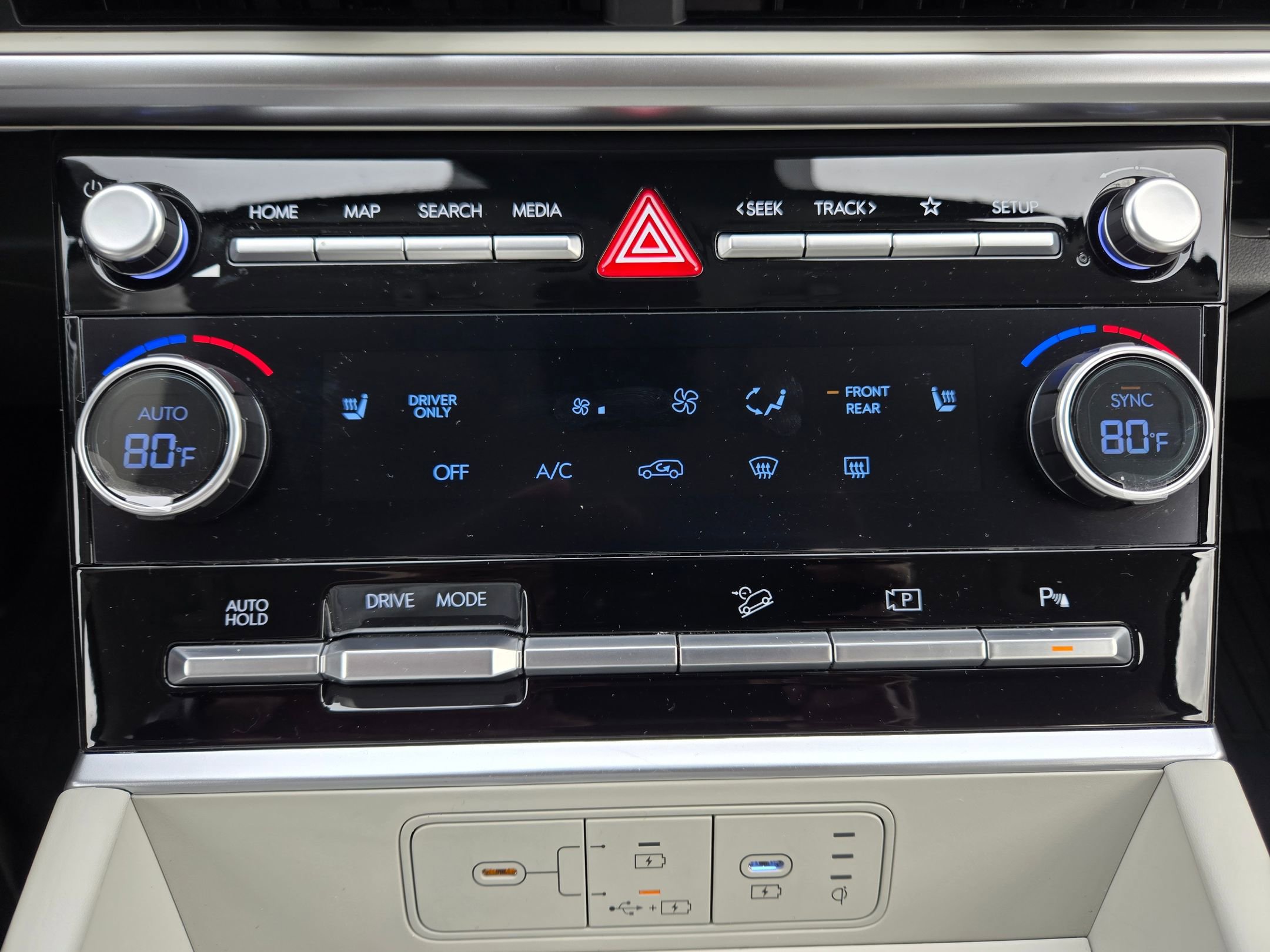 Used 2024 Hyundai Santa Fe SEL FWD image 31