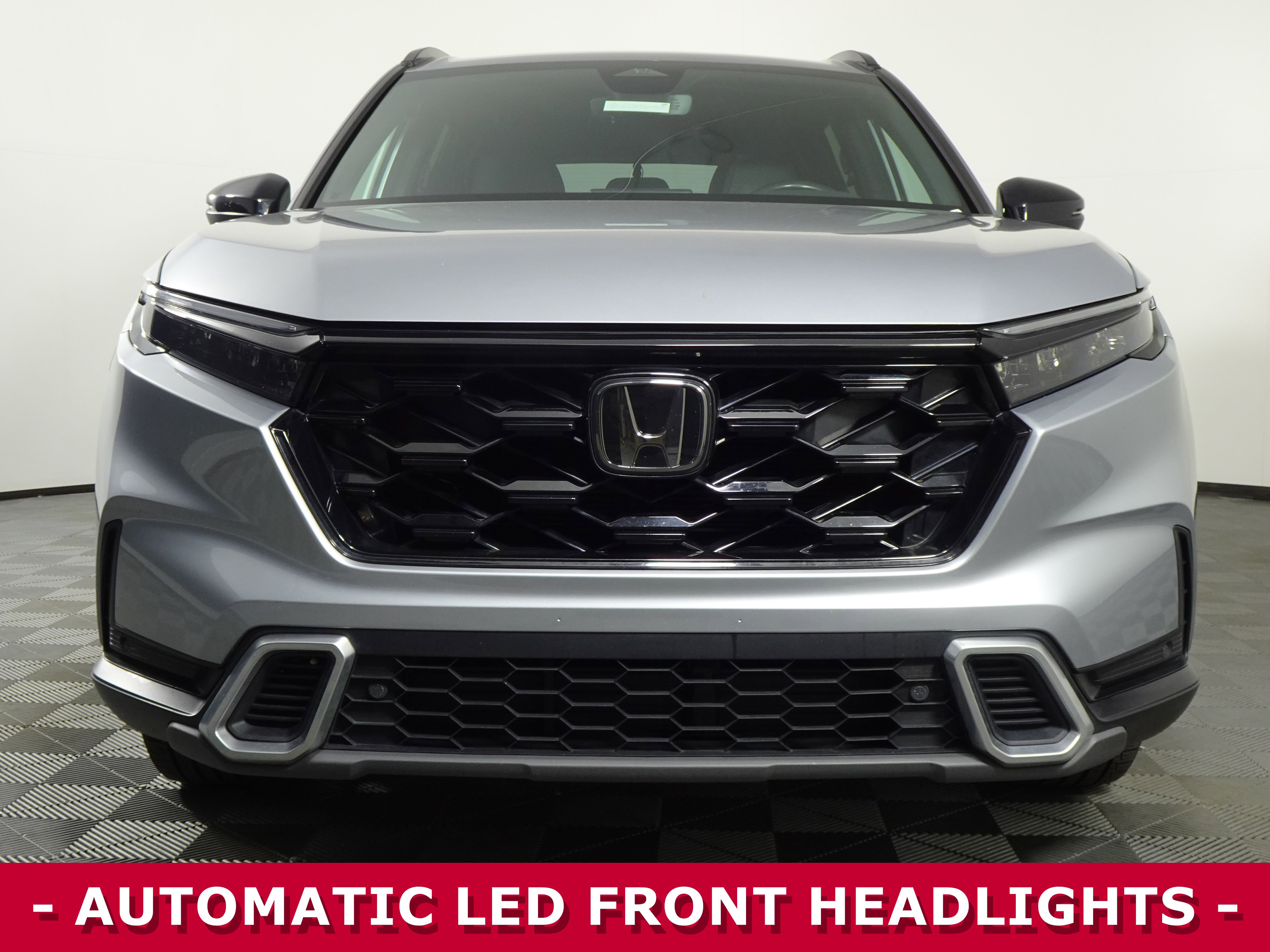 Used 2023 Honda CR-V Sport Touring image 2