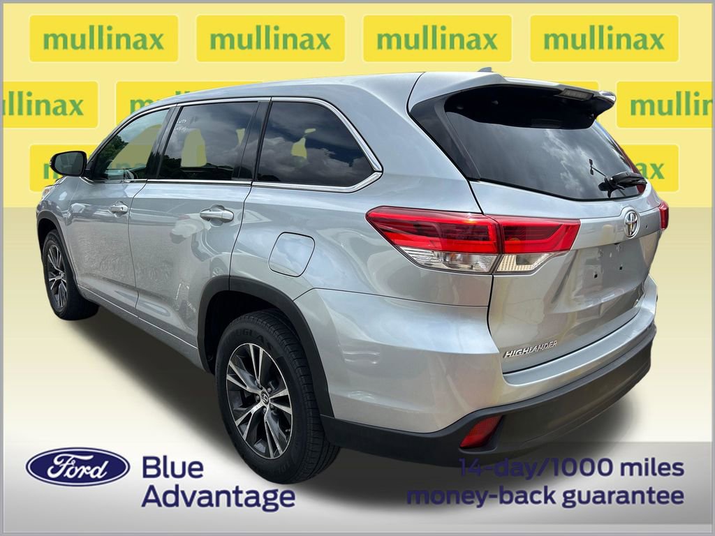 Used 2018 Toyota Highlander Plus FWD image 3